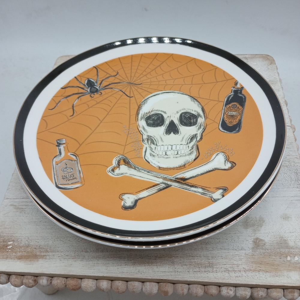Set of 4 Halloween Skull & Crossbones Appetizer/Dessert Plates